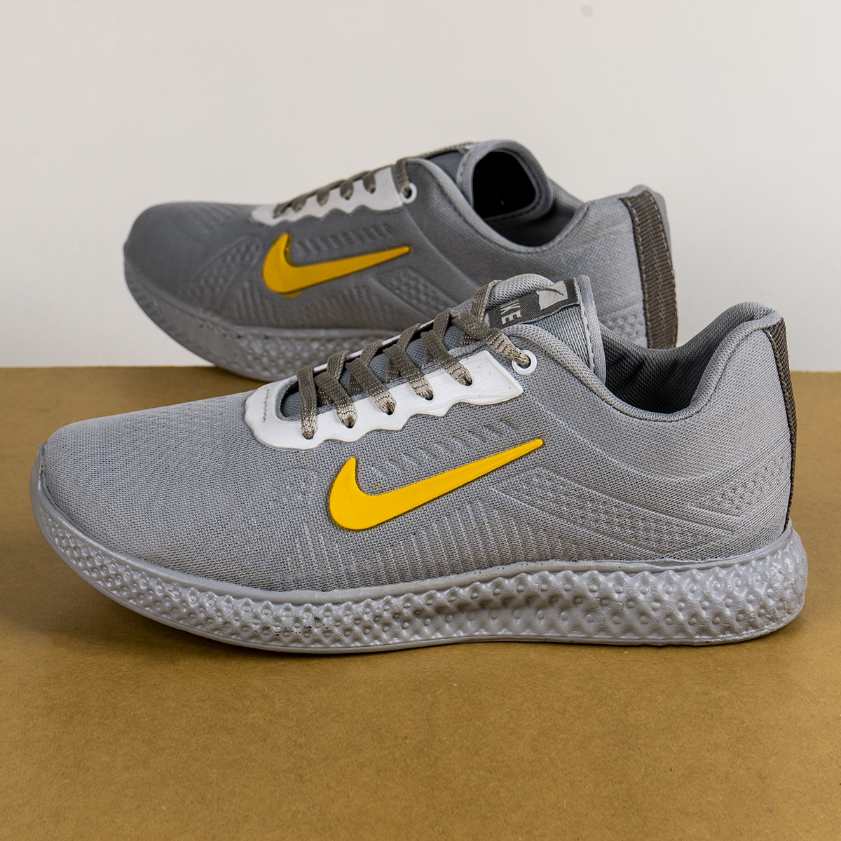 کفش مردانه نایک طوسی زرد مدل Havosh(T)