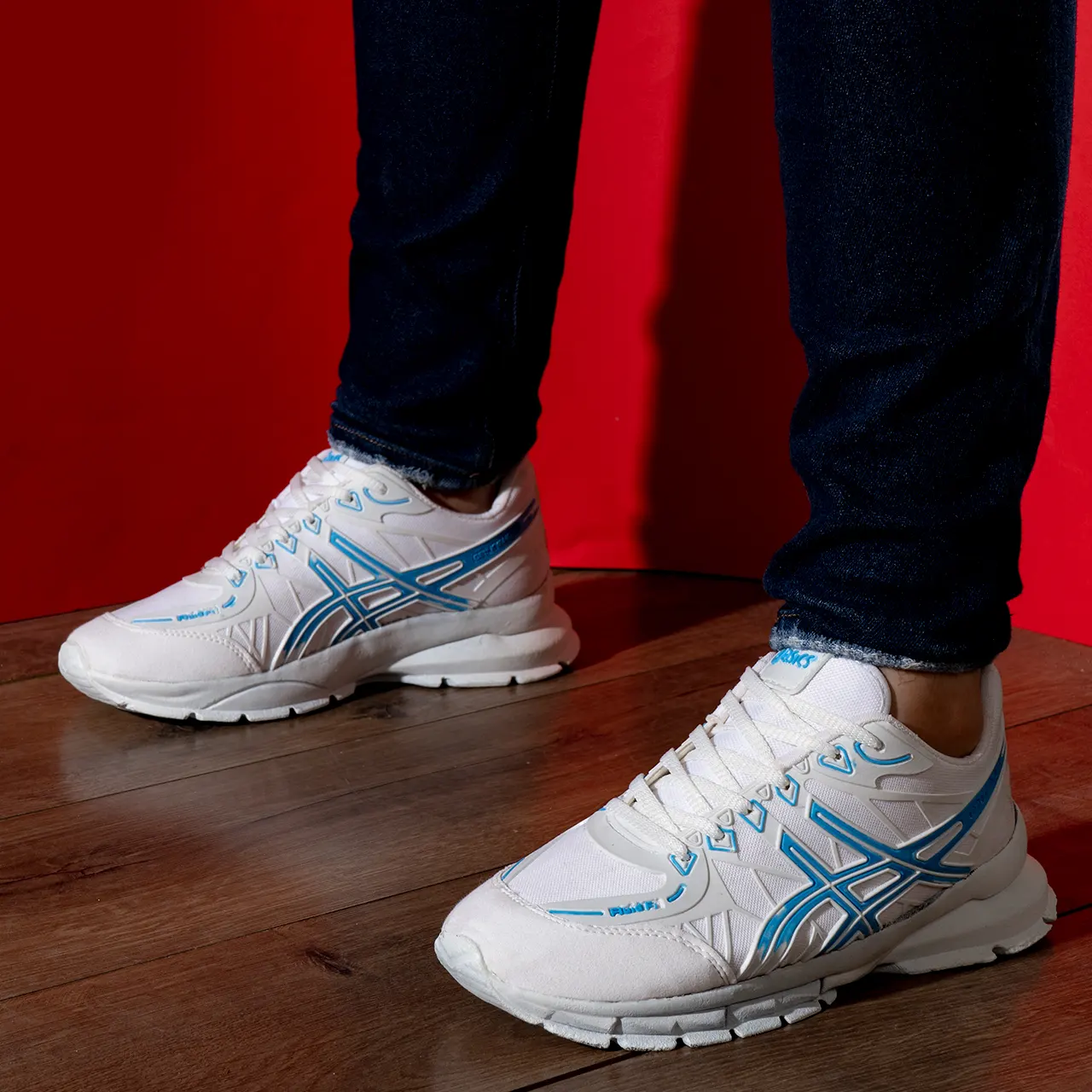 کفش ورزشی مردانه اسیکس سفید-آبی مدل Kaloni