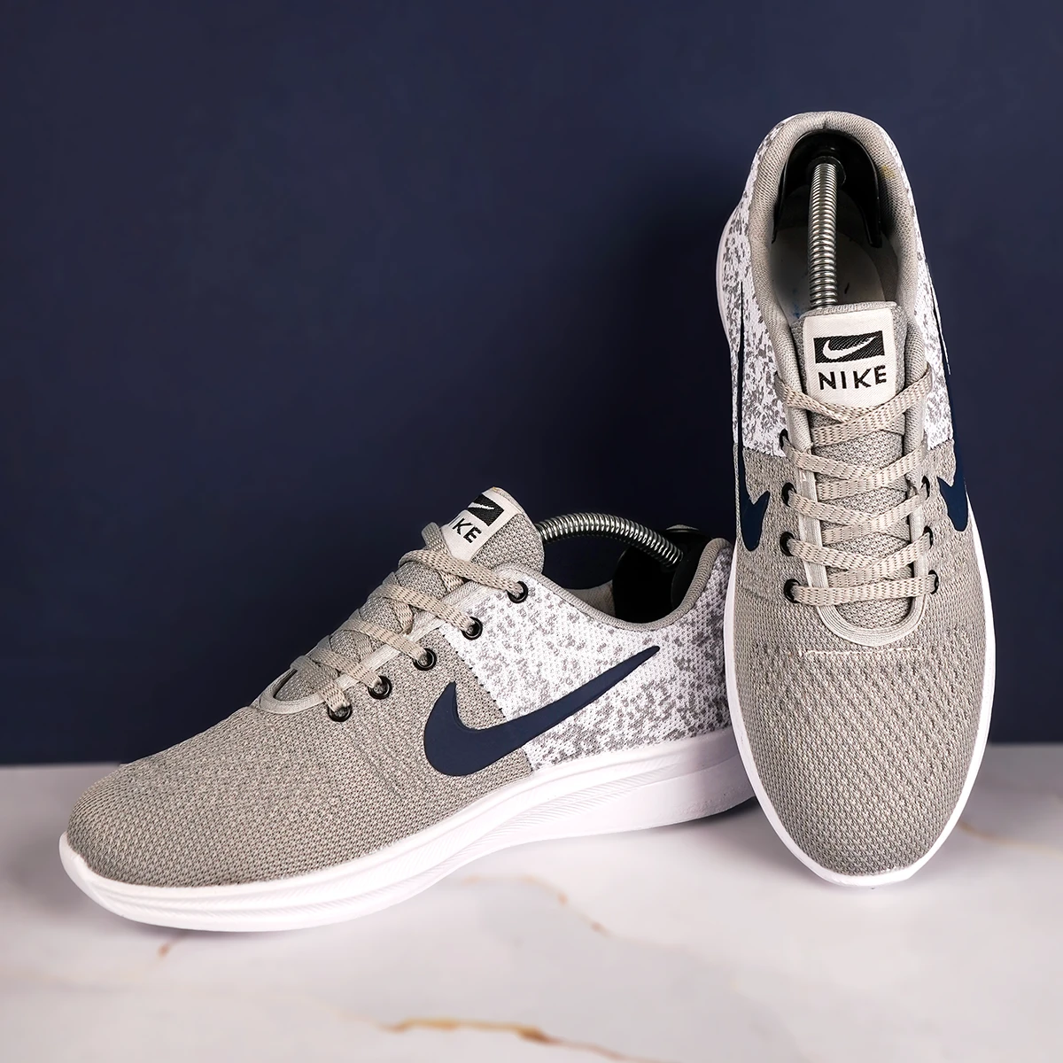 کفش ورزشی نایک طوسی روشن مردانه مدل Saber