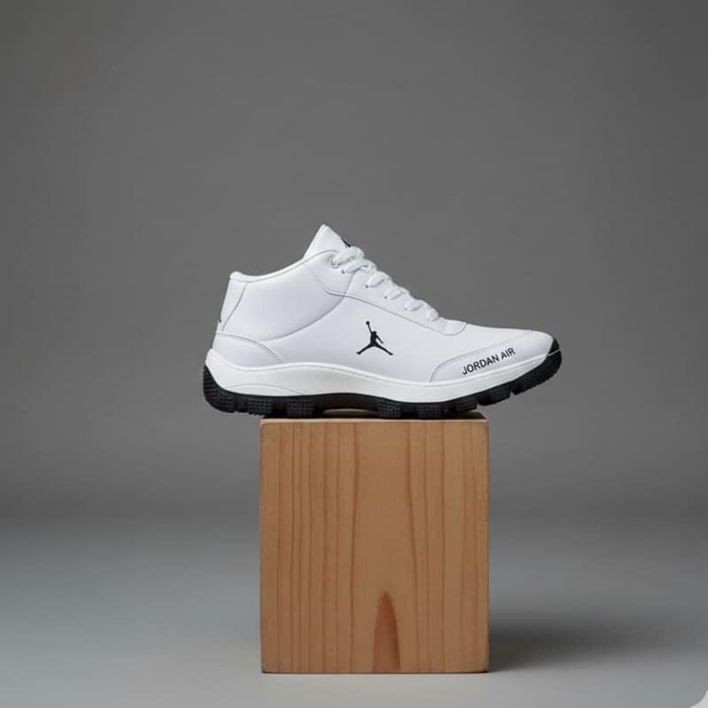 کفش اسپرت مردانه جردن سفید مدل Avin